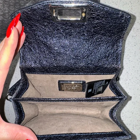 Glamorous Black Skull Embellished Crossbody Bag - Picture 5 of 12